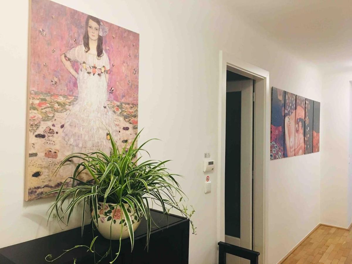 NEAR CITY CENTER TOP LOCATION - FEEL THE KLIMT No2 近维也纳市中心总火车站顶级位置温馨公寓 - 感受克林姆2号 外观 照片